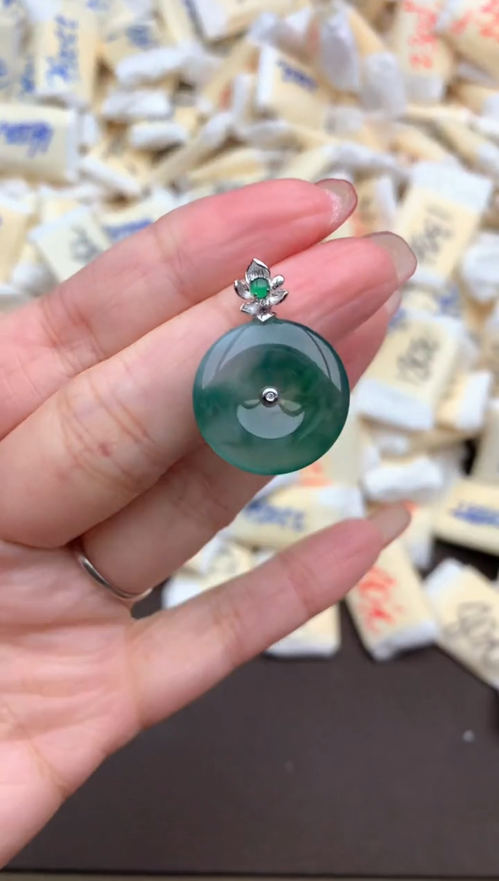【闪购商品】翡翠挂件18K金镶嵌一