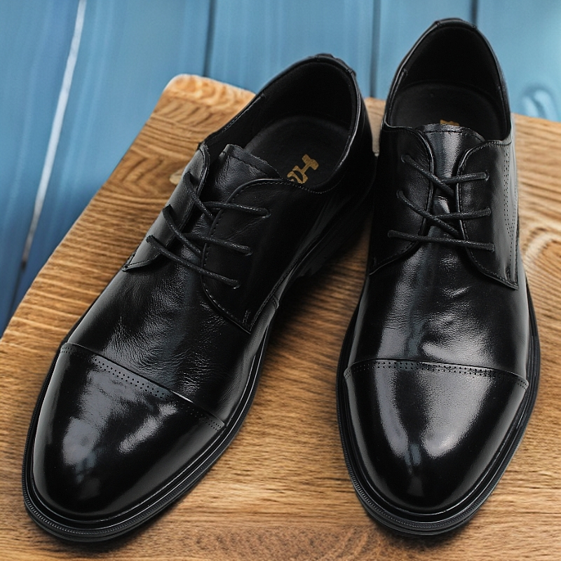 二哥2025全真皮上等头层牛皮三接头软底商务英伦系带男士皮鞋9796