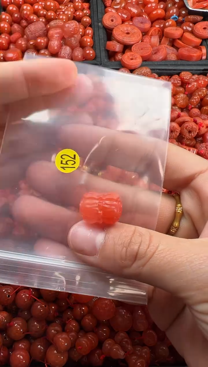 【闪购商品】南红玛瑙颈饰未镶嵌1