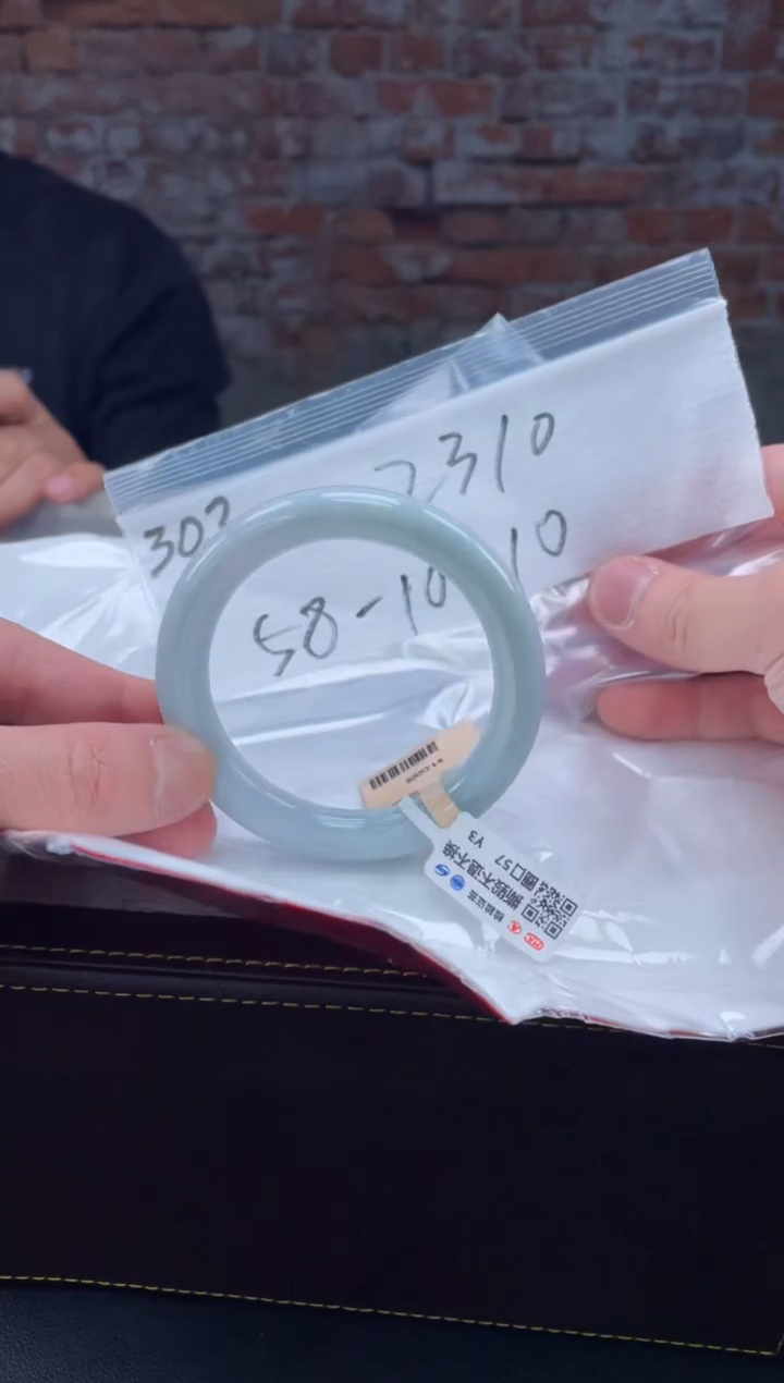 【闪购商品】定制翡翠未镶嵌毛货手镯需精细抛光/手镯303