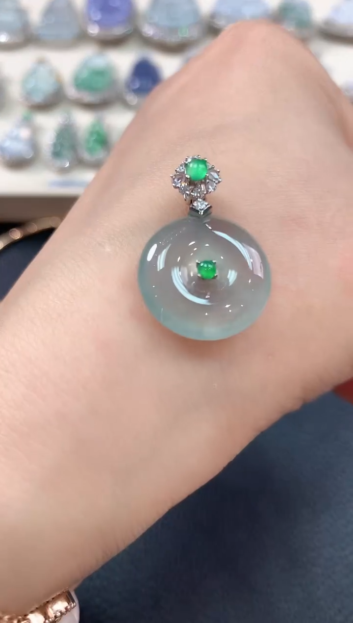 【闪购商品】翡翠吊坠(不含链)18K金镶嵌b59z1