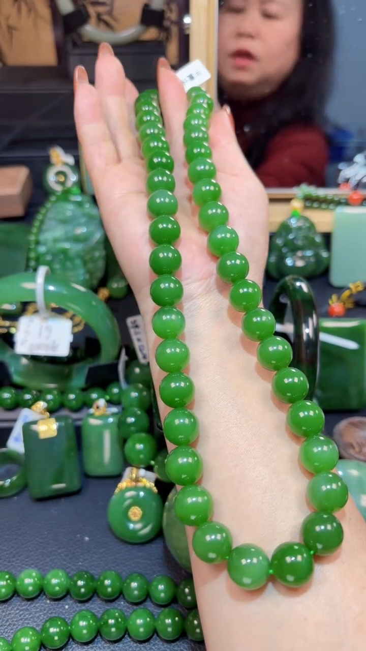 【闪购商品】和田玉（碧玉）颈饰未镶嵌1