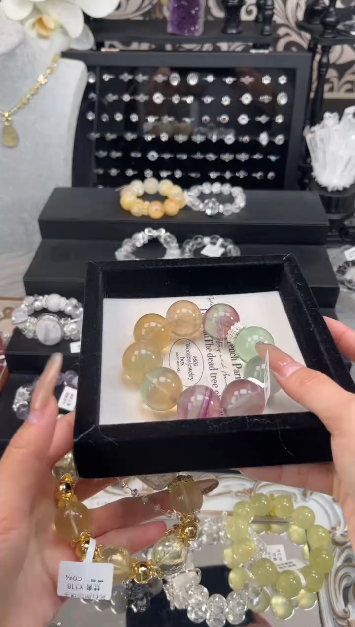【闪购商品】水晶手链未镶嵌天然水晶 多样性发货
