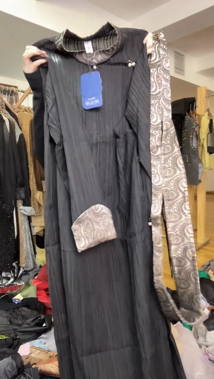 2XL码    125-135斤  裙子