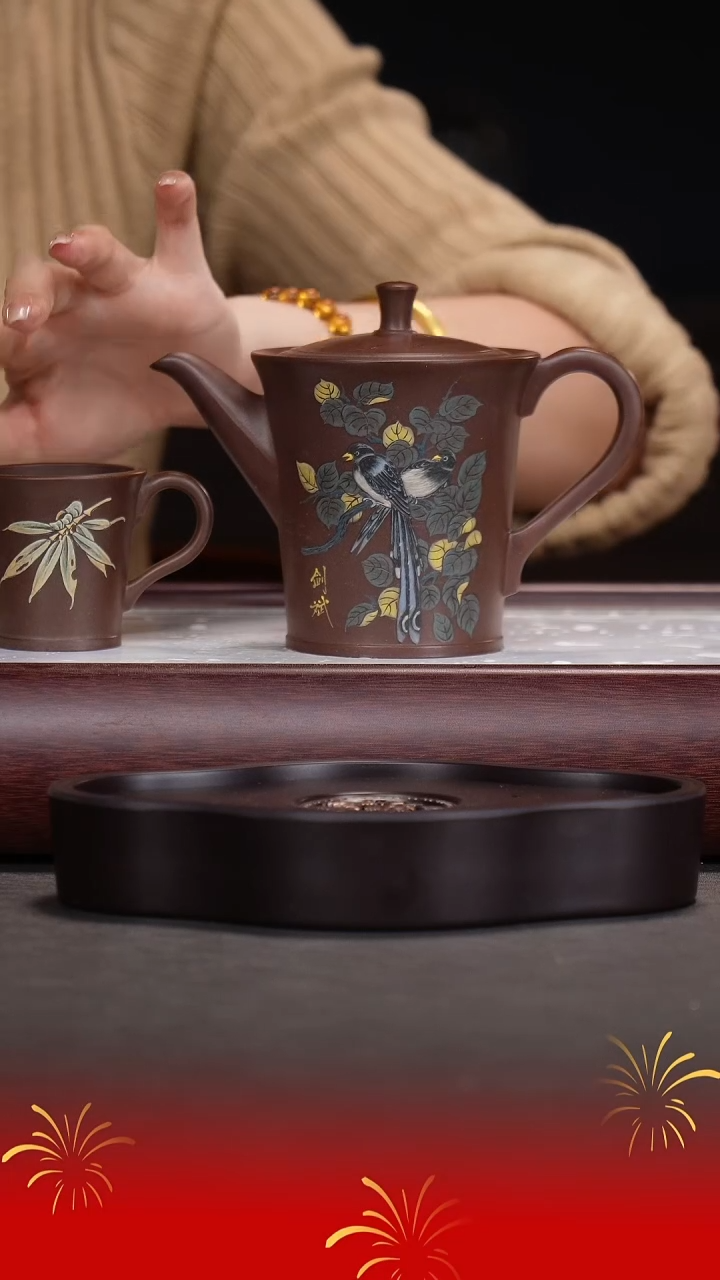 【闪购商品】紫砂茶壶应亚林/革紫泥/醒竹套组/260cc