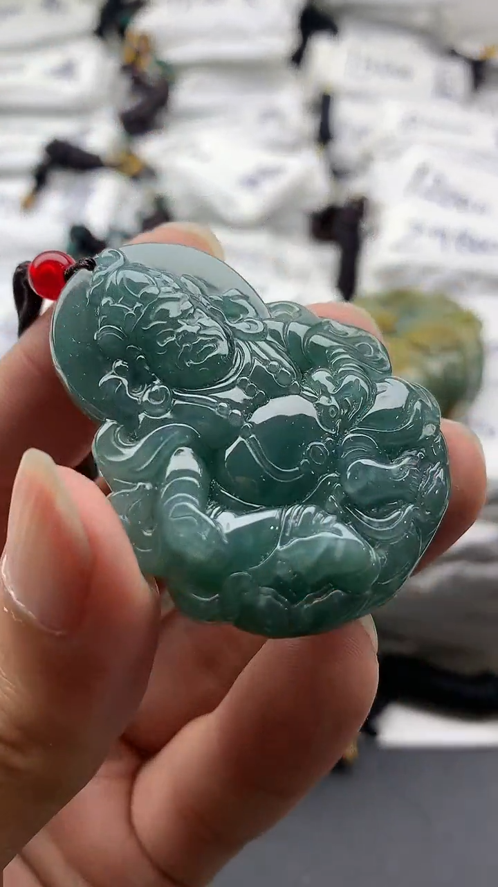 【闪购商品】翡翠颈饰未镶嵌5555555555