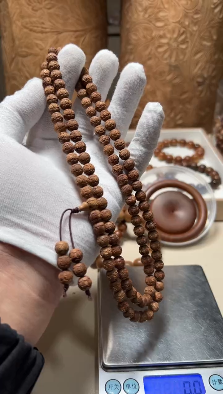 【闪购商品】檀香木手串/手链老山檀香0.8/108黑肉六字箴言