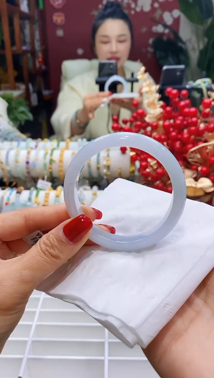 【闪购商品】翡翠手镯未镶嵌83蓝紫桂花5657/11.0*7.4