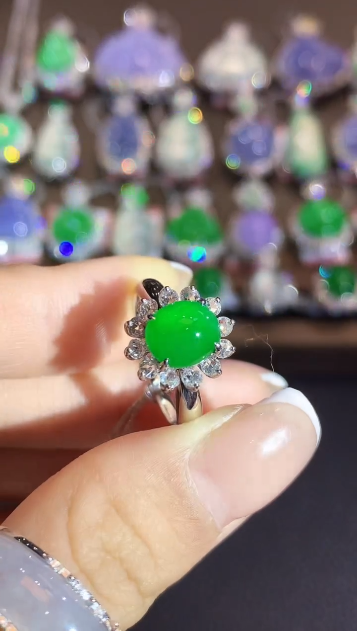 18K金镶嵌戒指翡翠C30