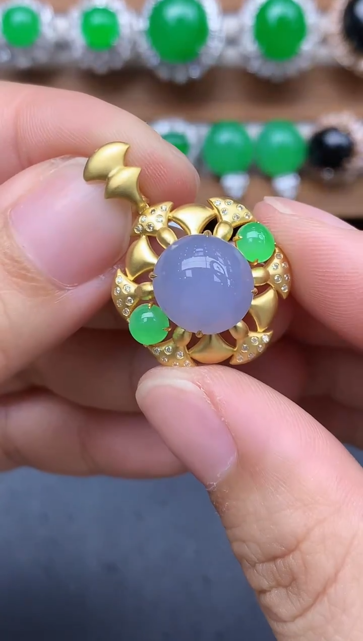 颈饰18K金镶嵌翡翠602-中国好珍宝