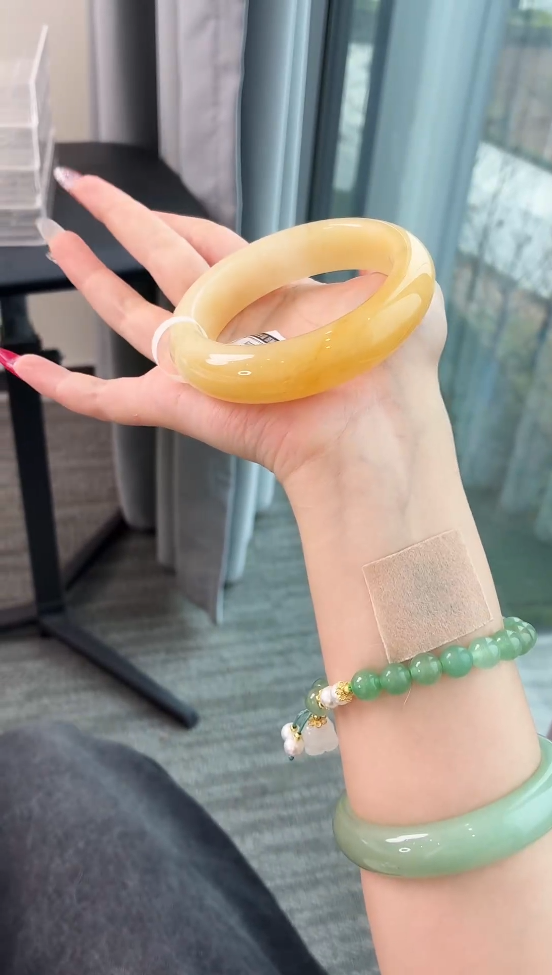 未镶嵌手镯石英质玉39.58