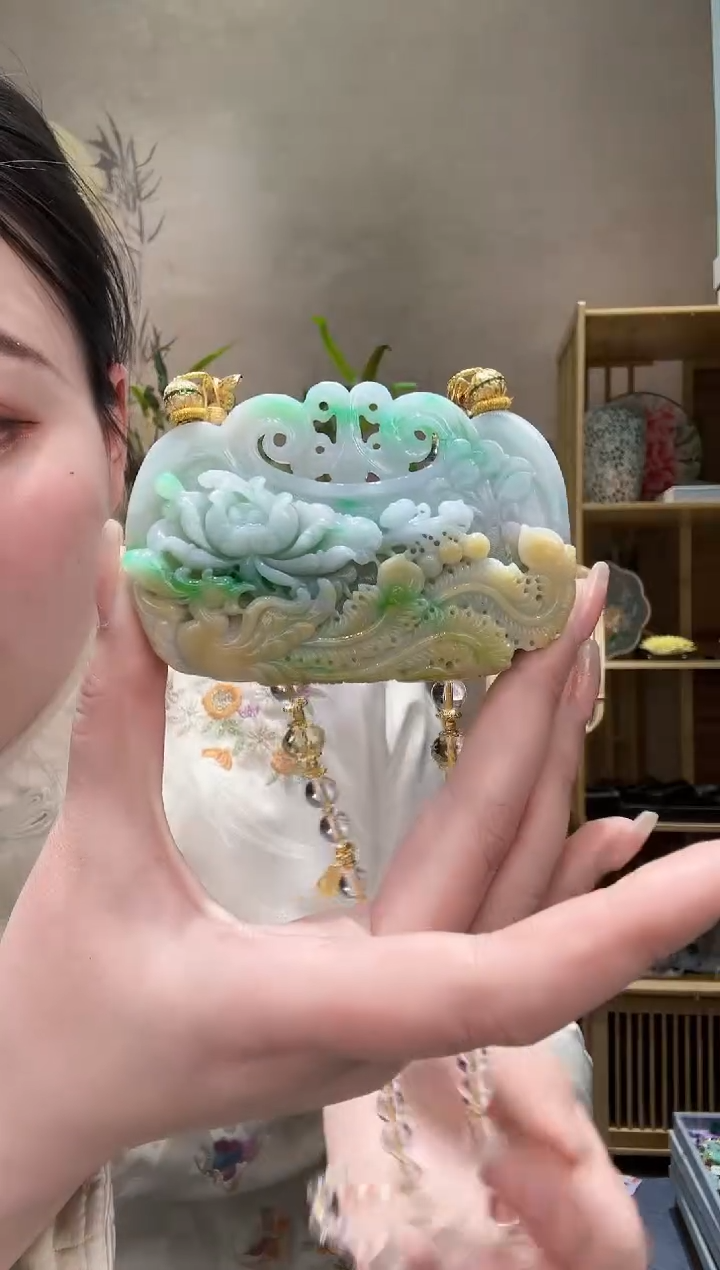 【闪购商品】翡翠颈饰未镶嵌吊坠