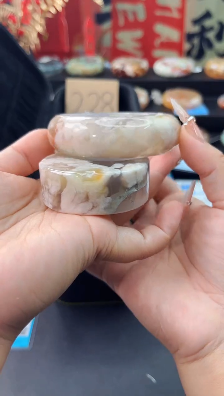 【闪购商品】石英质玉手镯未镶嵌赠送镯心（57圈口）