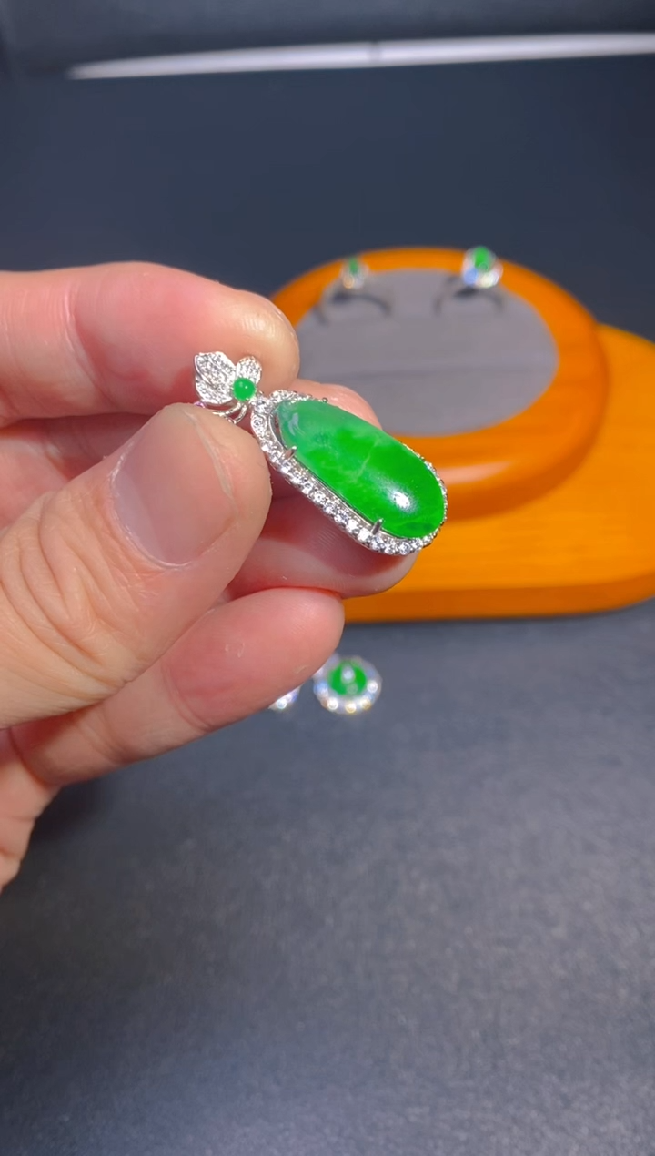 【闪购商品】翡翠耳饰未镶嵌翡翠