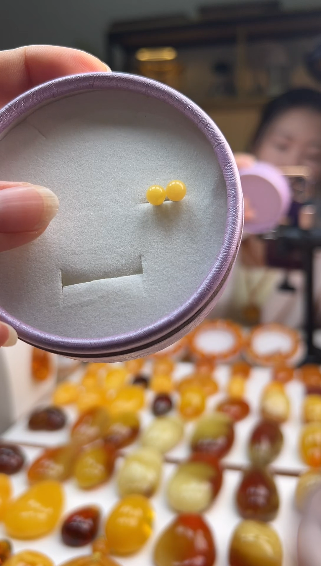 琥珀银S925镶嵌耳钉精品5mm蜜蜡耳钉