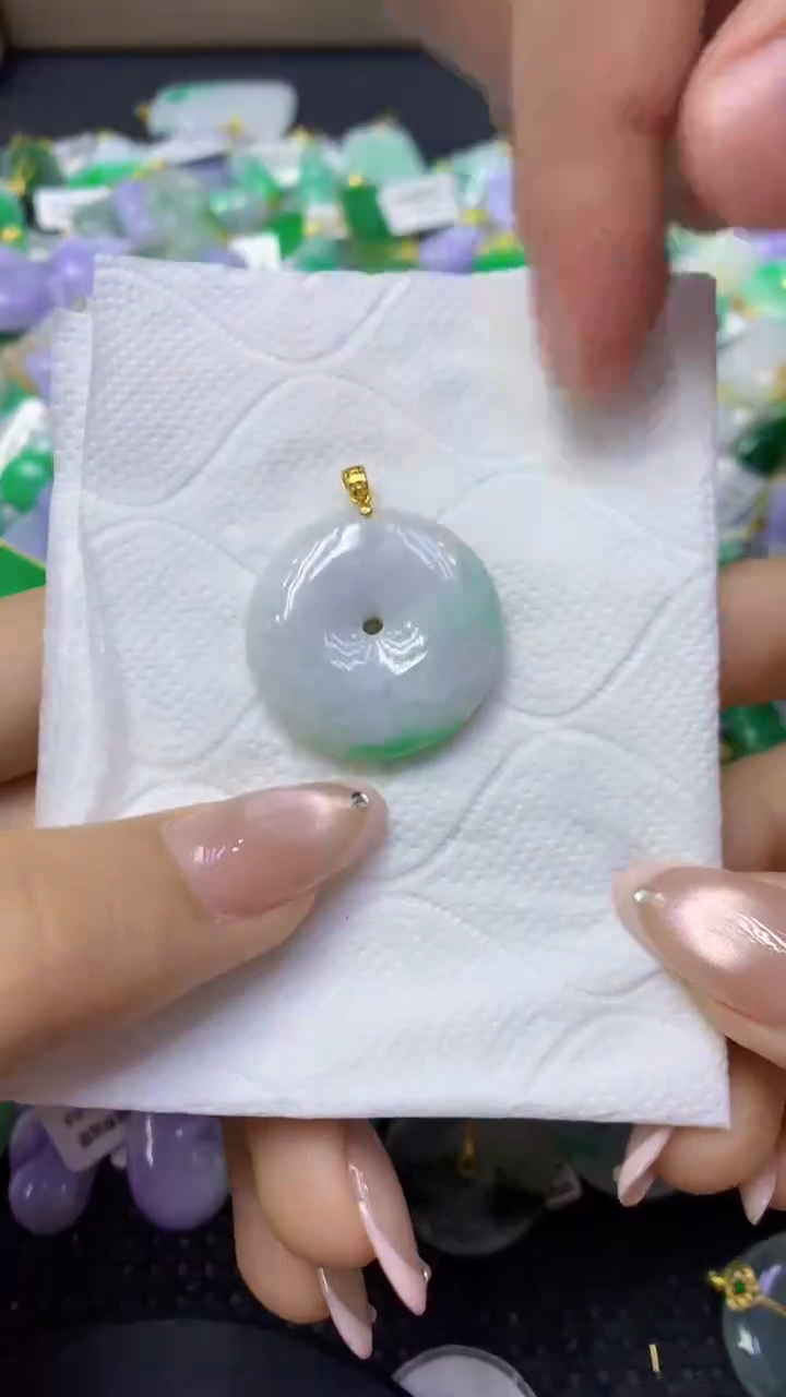 颈饰未镶嵌翡翠天然缅甸翡翠A货