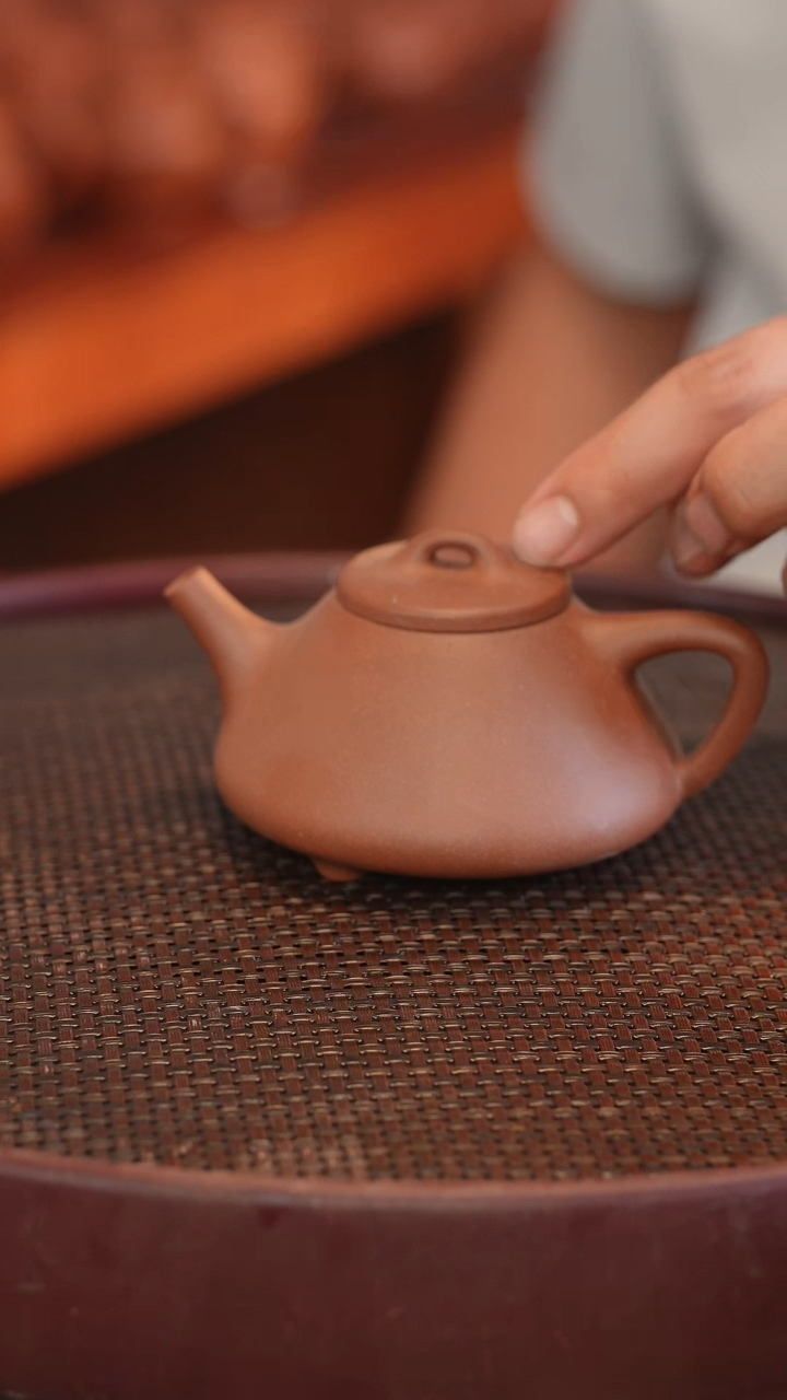 茶壶紫砂原矿手工制作