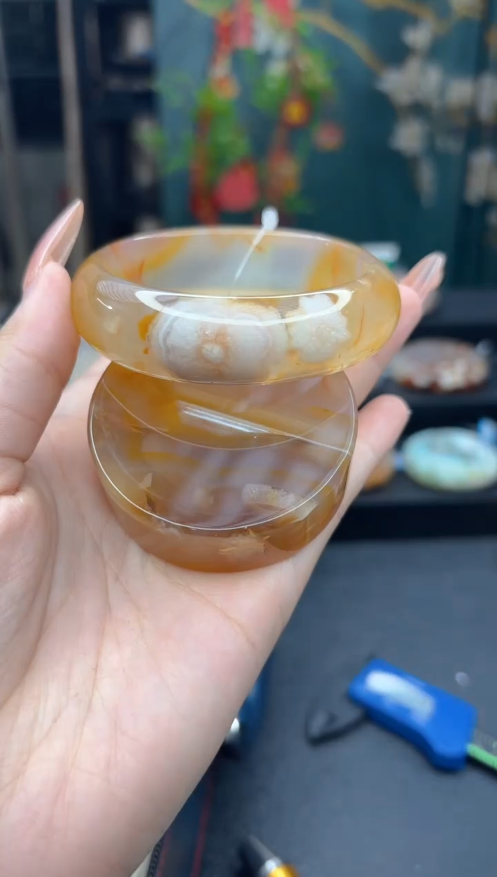 【闪购商品】石英质玉手镯未镶嵌537（58圈赠送镯心）