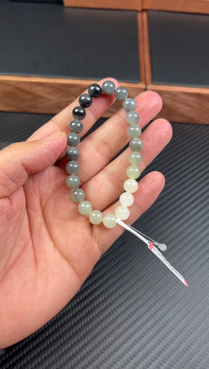 【闪购商品】和田玉手串未镶嵌若羌微色差卡8