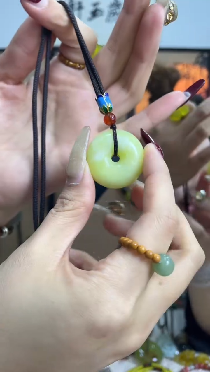 【闪购商品】岫玉吊坠未镶嵌多样性发货其中发一