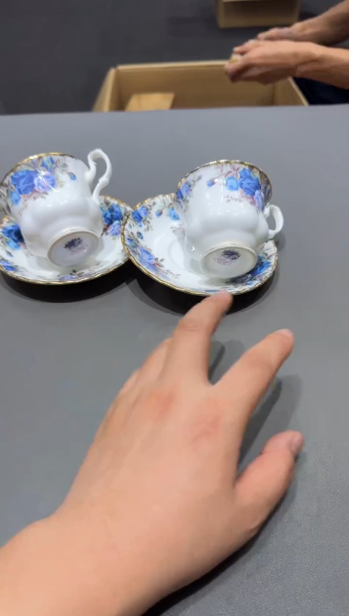 ?****主小四孤品收藏中古品