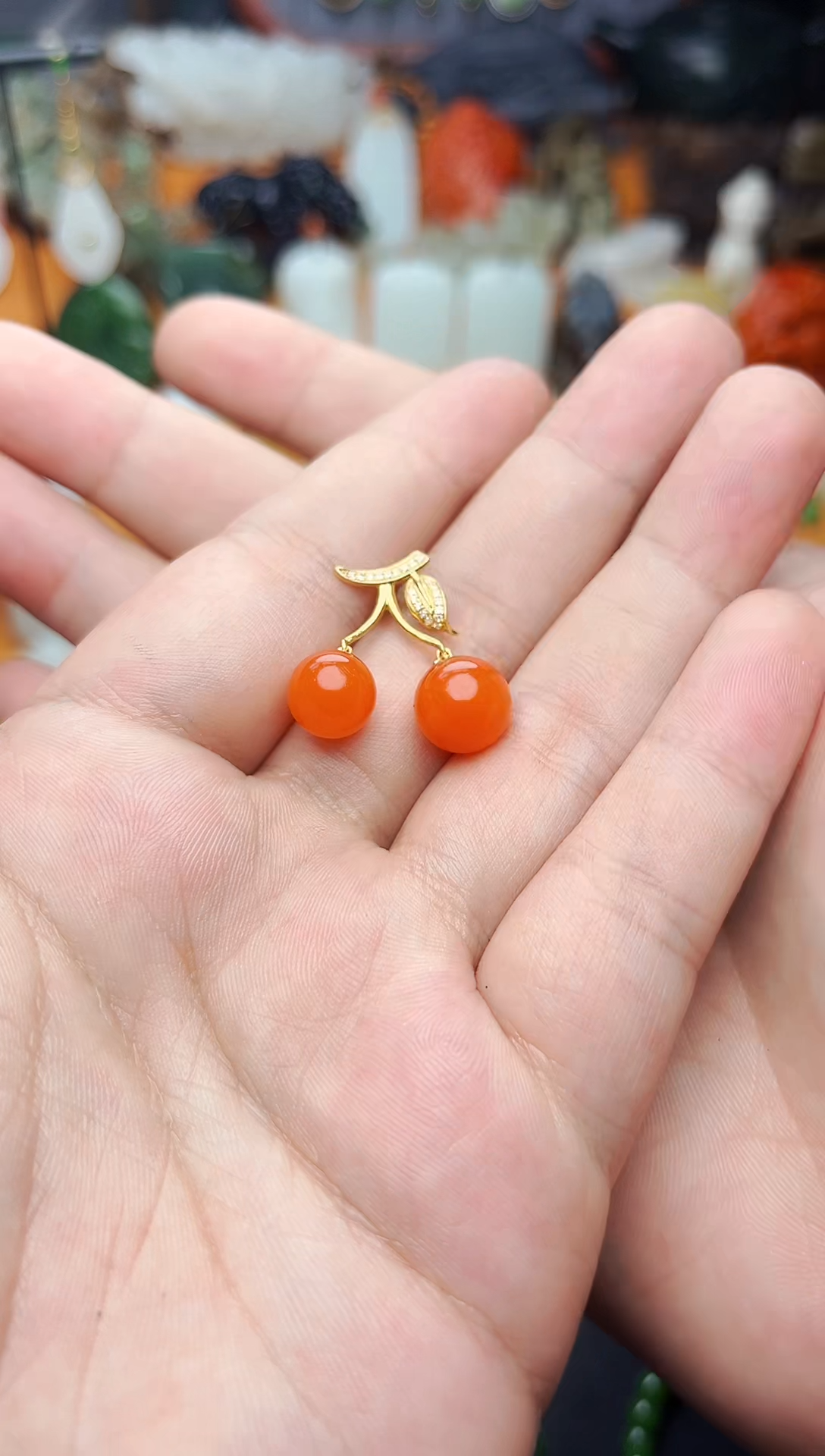 【闪购商品】南红玛瑙颈饰18K金镶嵌小樱桃 01