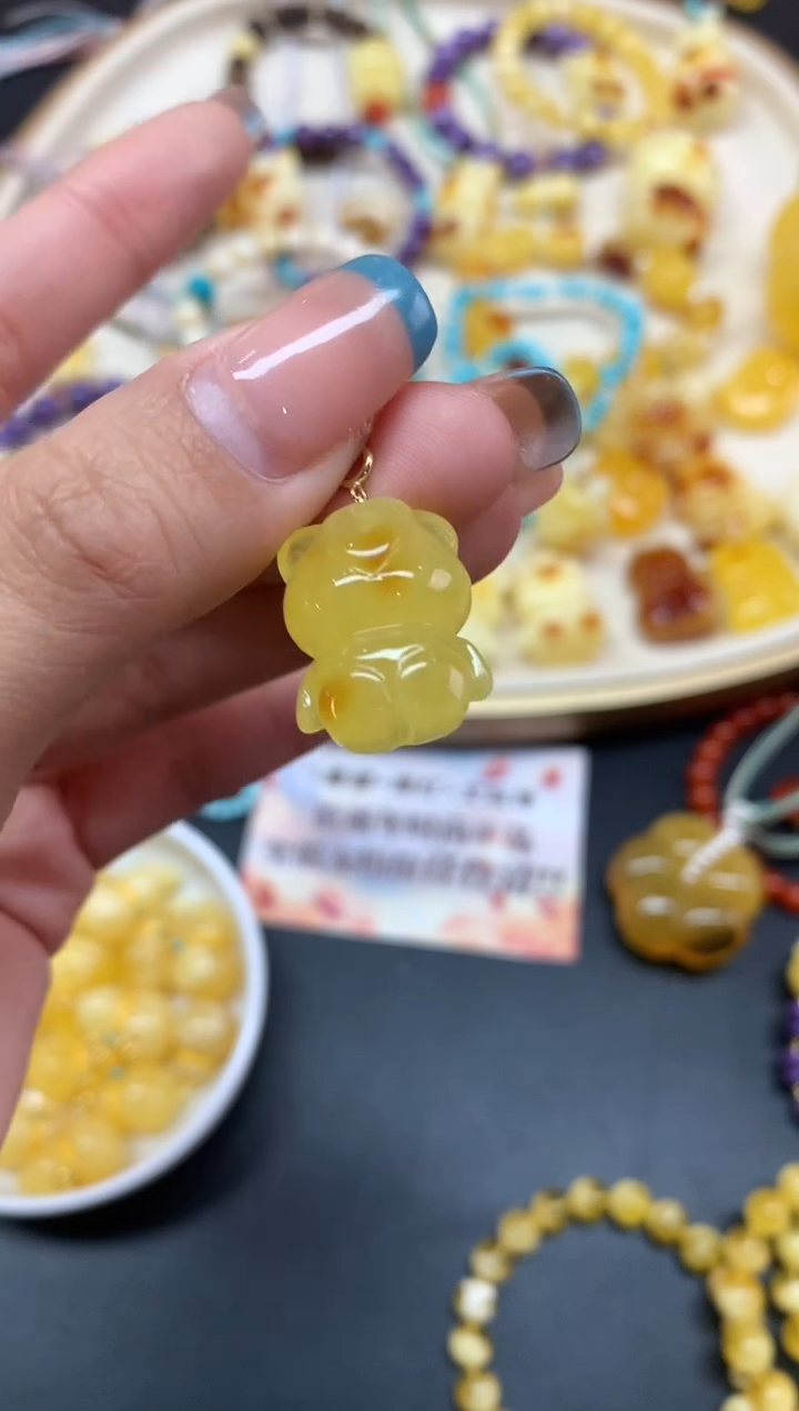 【闪购商品】蜜蜡裸石18K金镶嵌吊坠A404|398