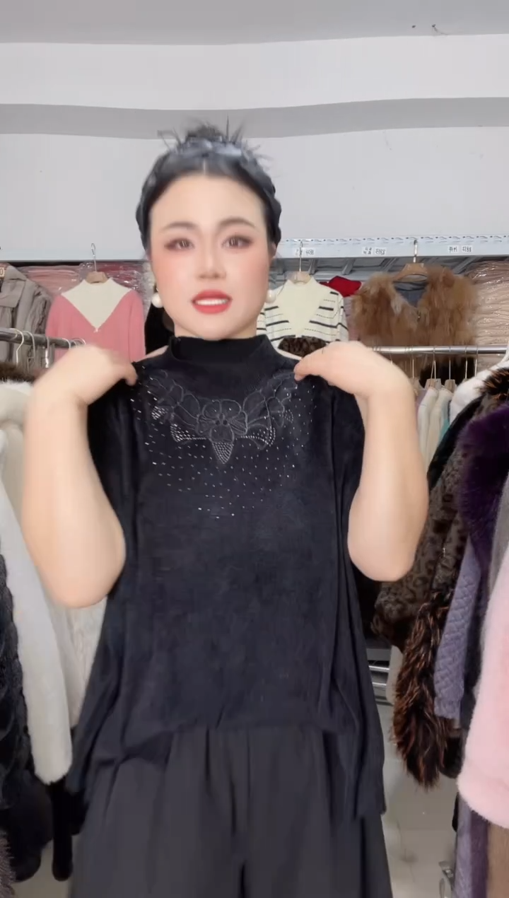 重工天鹅绒打底毛衣黑色