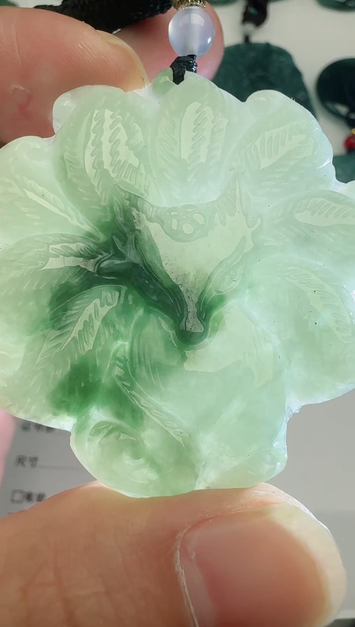 【闪购商品】翡翠吊坠(不含链)未镶嵌1