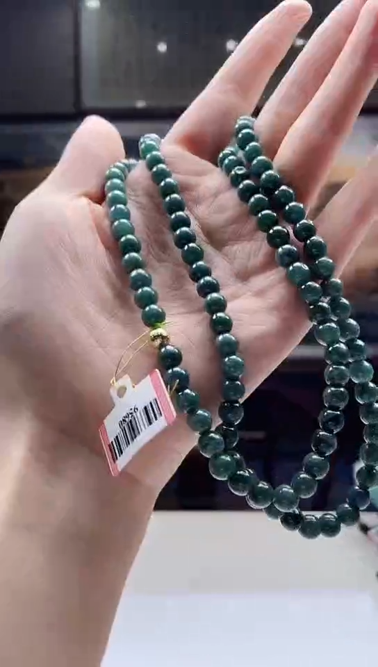 翡翠未镶嵌吊坠(不含链)687