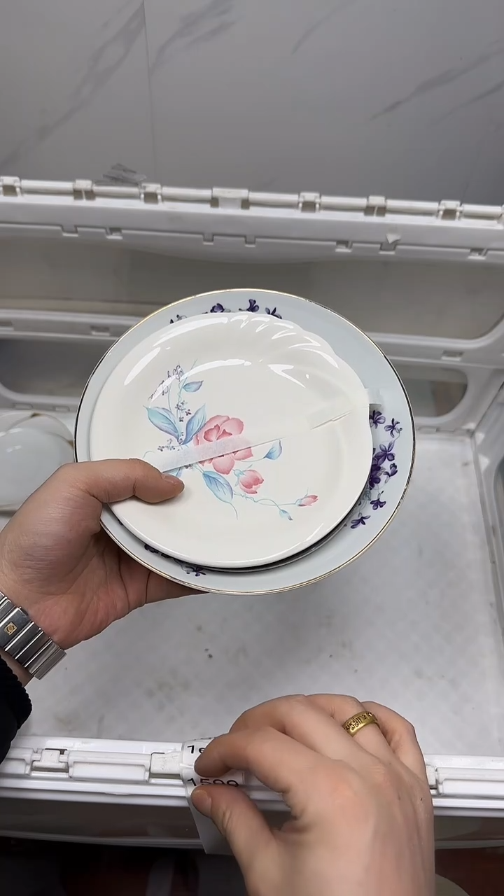 【闪购商品】1599回流瓷器默认微瑕，18.8包邮