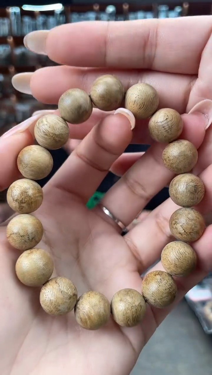 【闪购商品】沉香手串17号老惠安多样性发一条