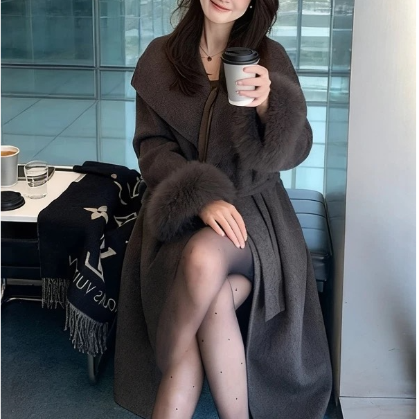 【洋气时尚】高端大翻领款毛圈大衣中长外套