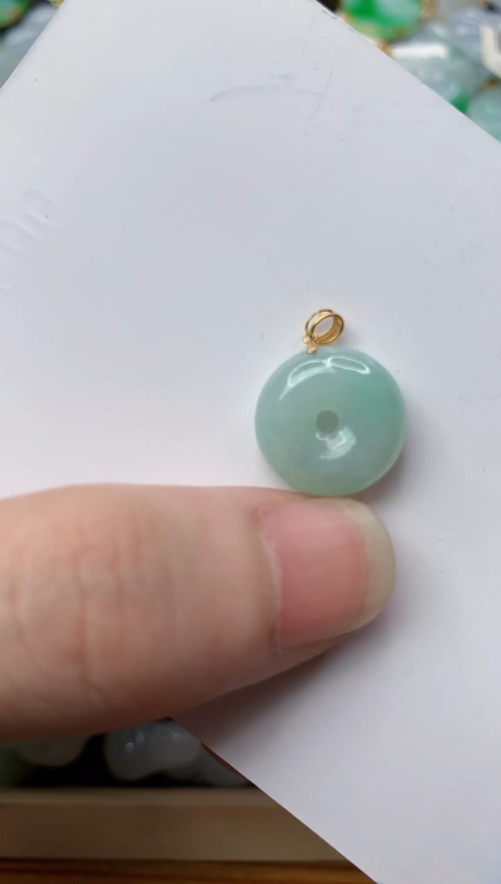 【闪购商品】翡翠颈饰18K金镶嵌3..........