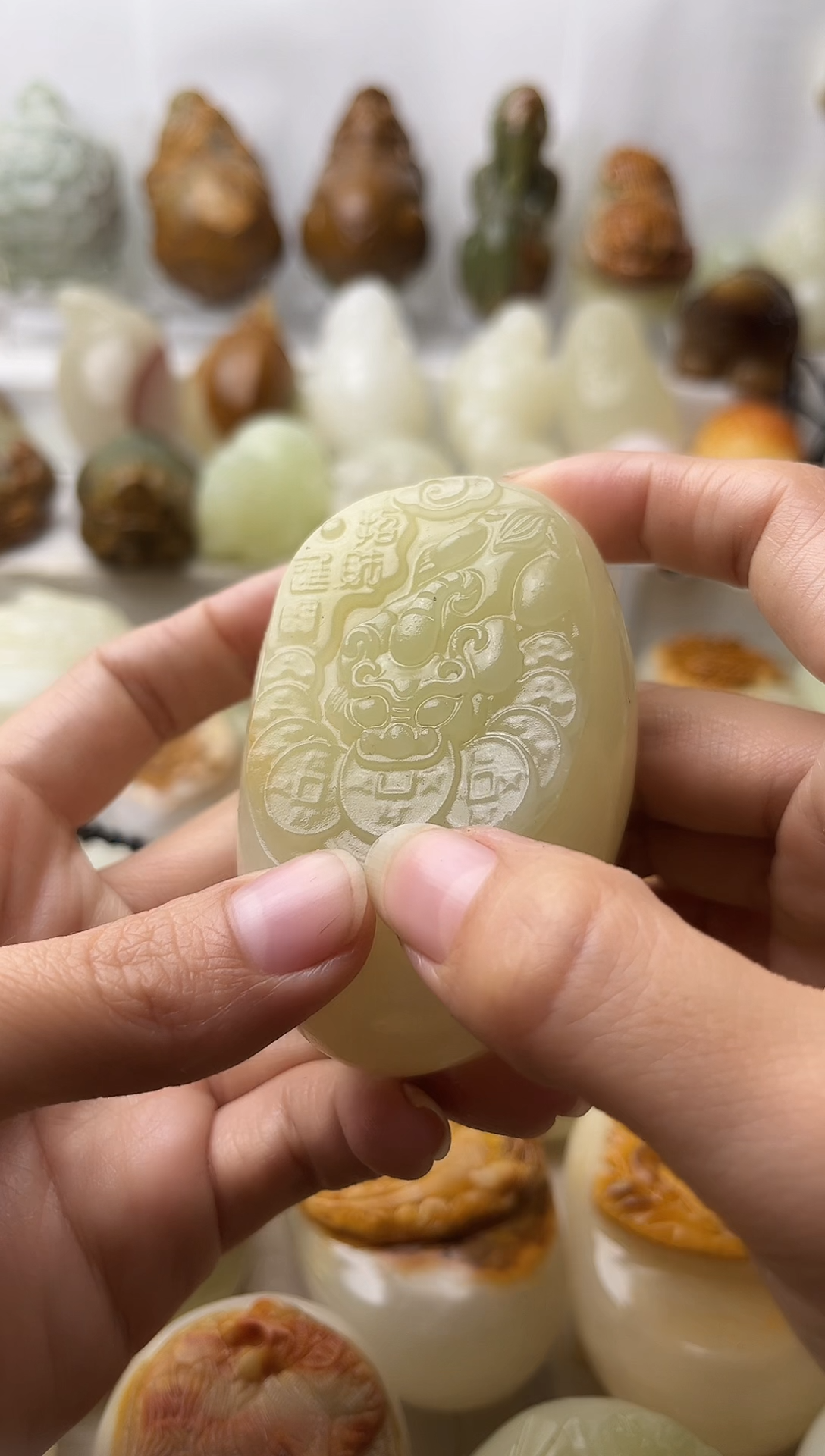 石材方解石棉纹正常不退换貔貅