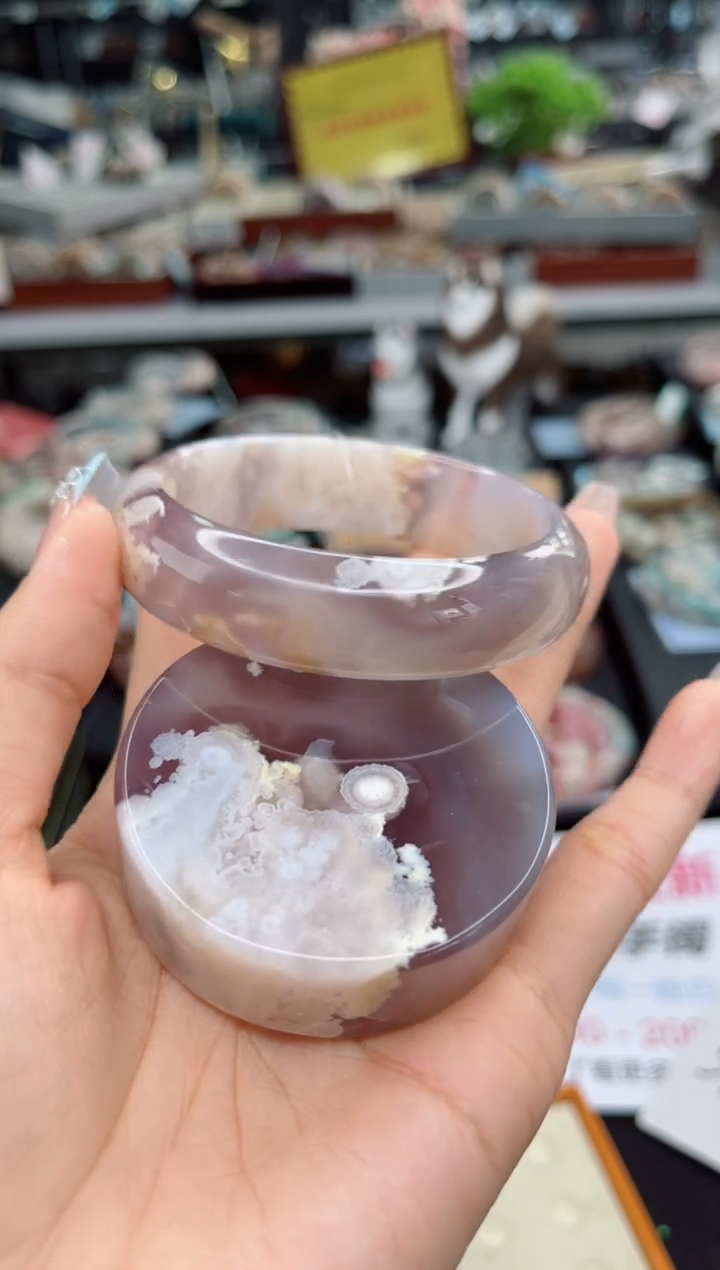 【闪购商品】石英质玉手镯未镶嵌59圈口（赠品镯心）S972