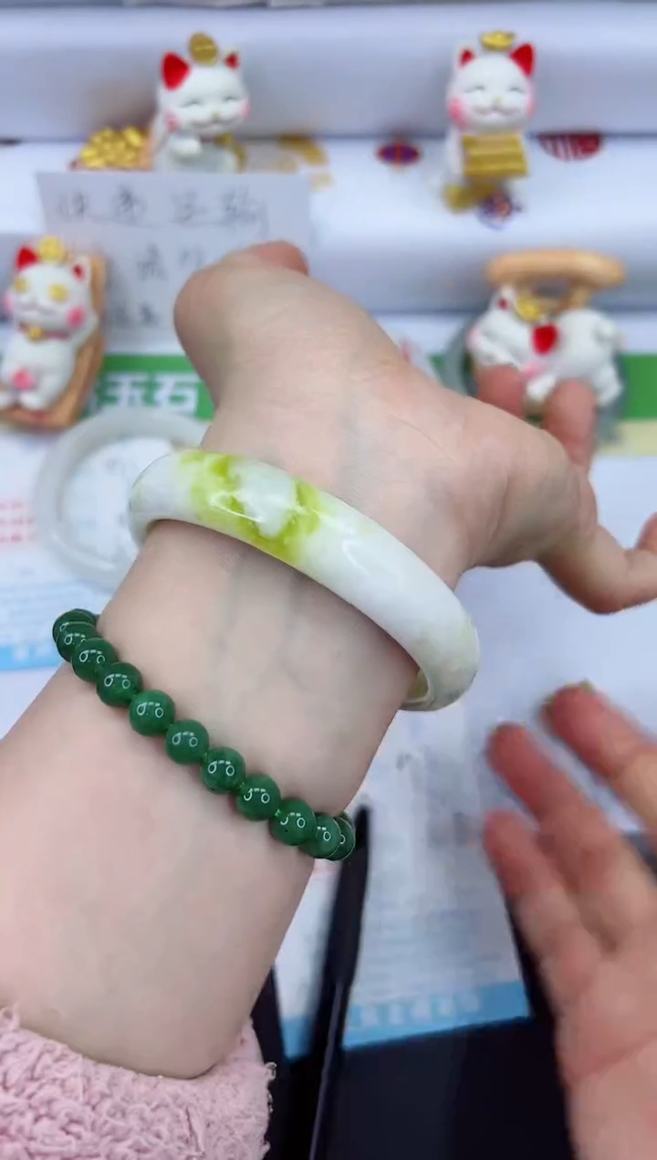 【闪购商品】石英质玉手镯未镶嵌592-62.1