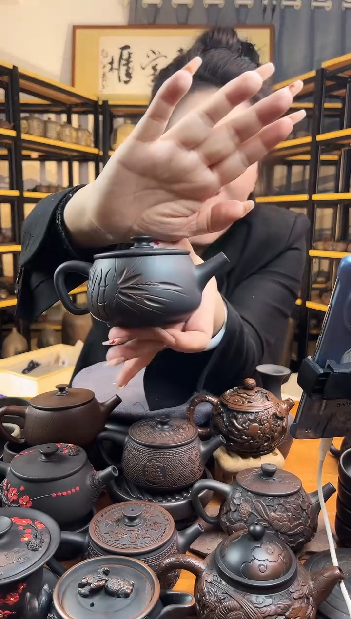 【闪购商品】壶瑕疵无礼盒 半雕大口汉瓦 竹子 