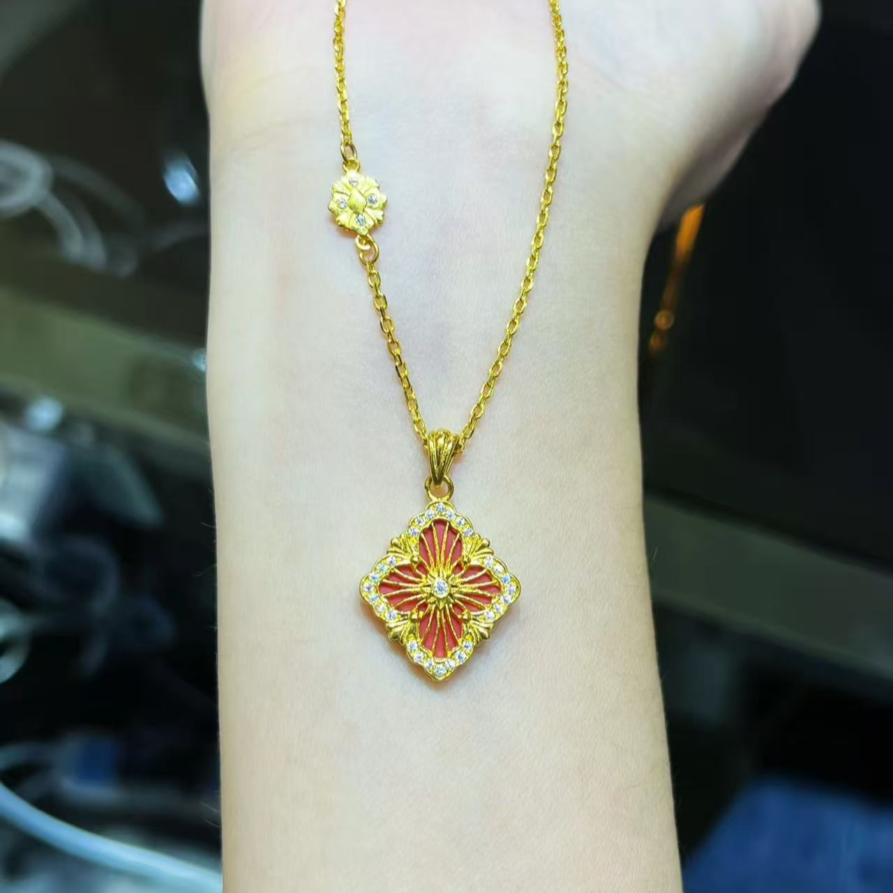 足金999 5G工艺精品红色拉丝布布吊坠F150（不含链）