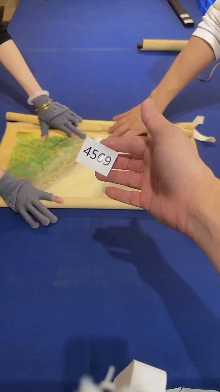 日瓷字画直播间继续开播中