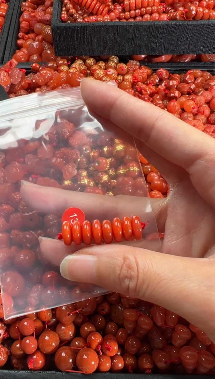 【闪购商品】南红玛瑙颈饰未镶嵌1