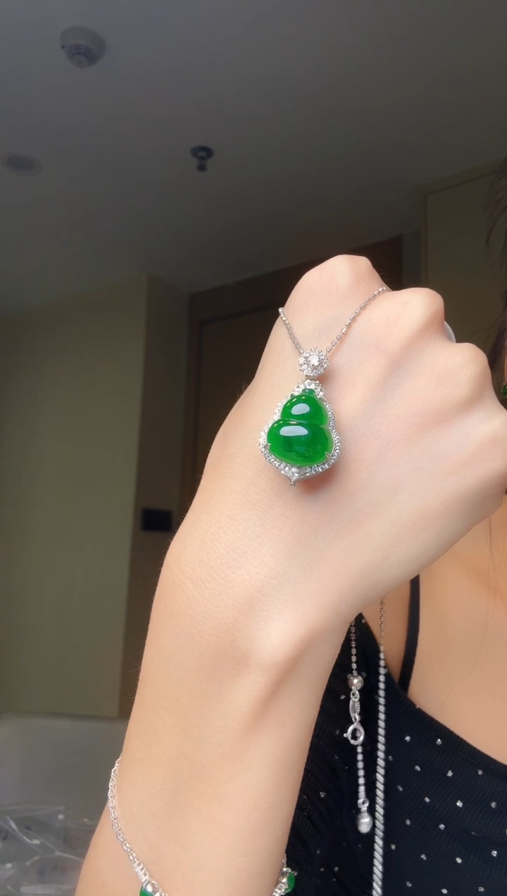 翡翠银S925镶嵌吊坠(不含链)天然翡翠吊坠