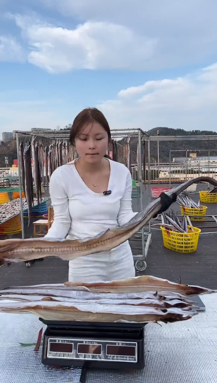 中国大陆7斤一条风鳗