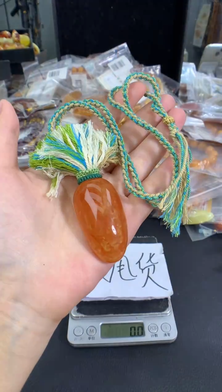 蜜蜡未镶嵌珠宝奇石1