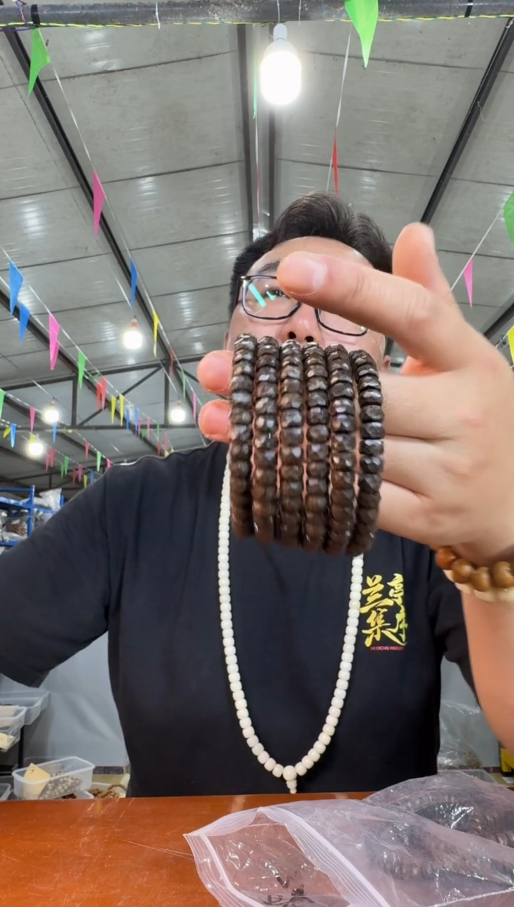 椰蒂手串Q37实物为准