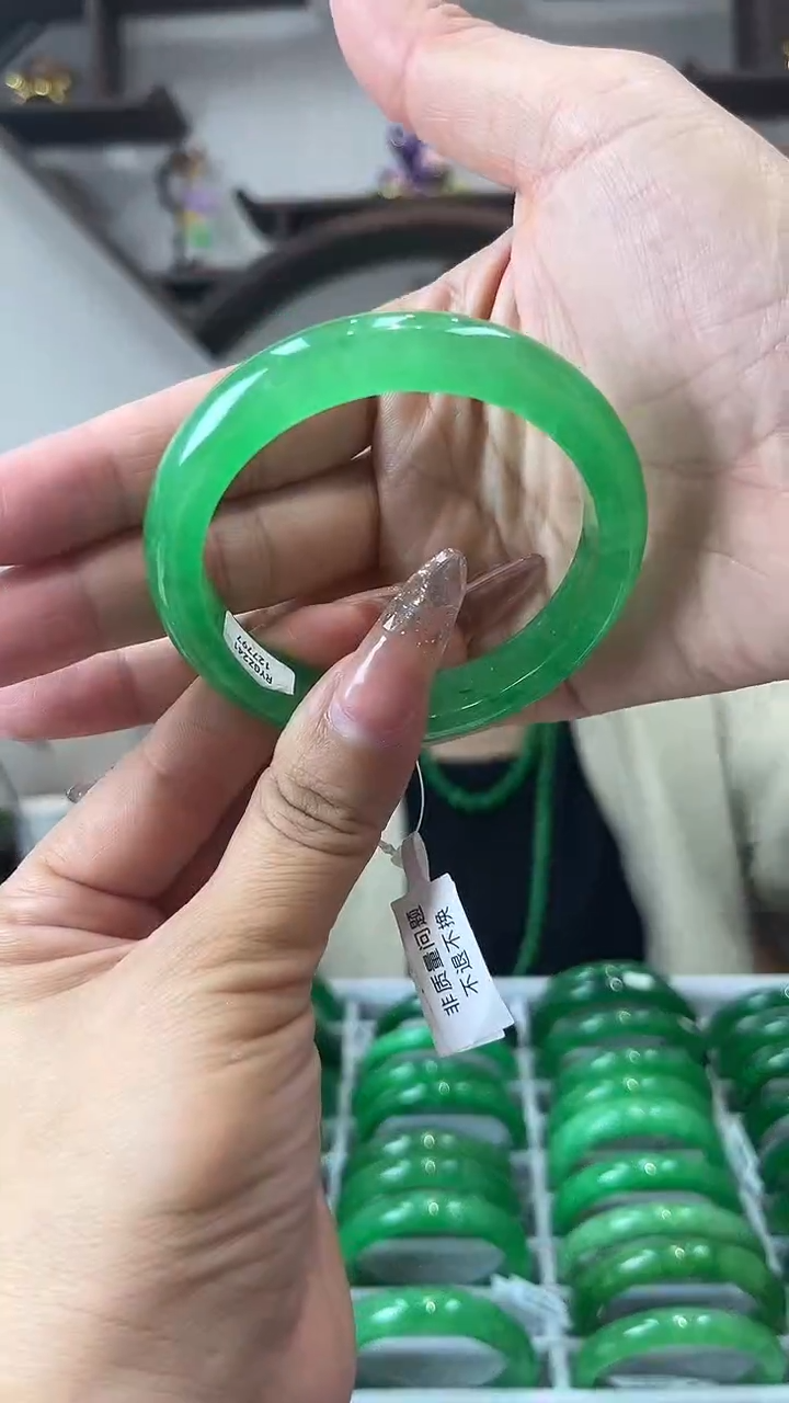 【闪购商品】砖雕a16 圈口56 独货手镯