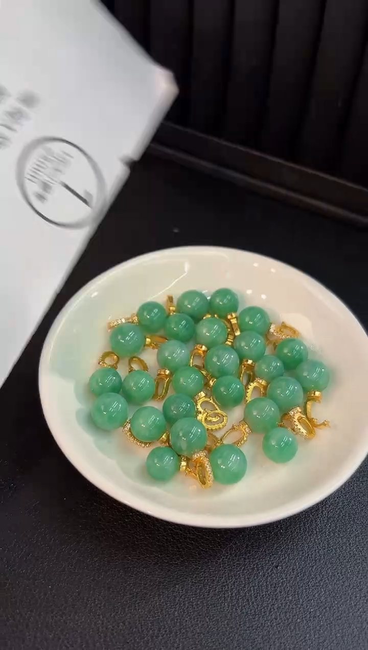 吊坠(不含链)未镶嵌翡翠缅甸A货/多样性发货/一件