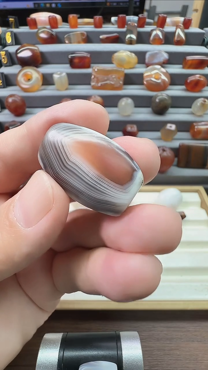 未镶嵌颈饰玛瑙/玉髓玛瑙34*21