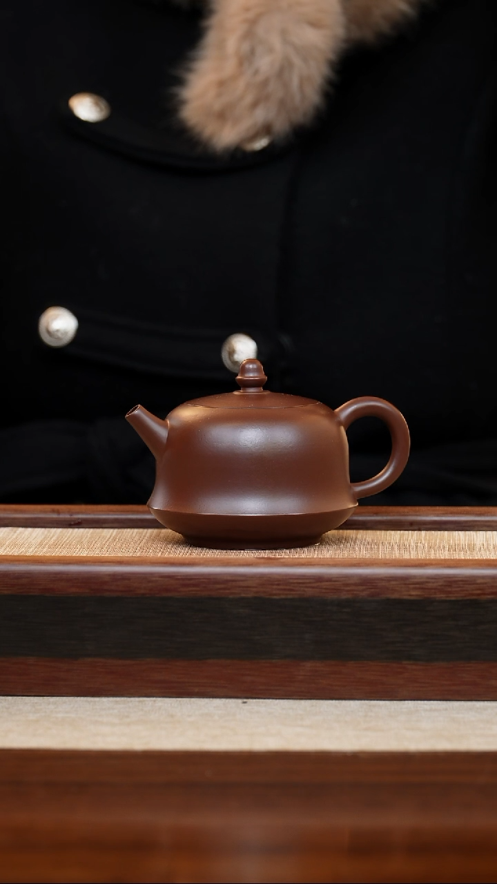 紫泥金钟200cc宜兴手工紫砂壶