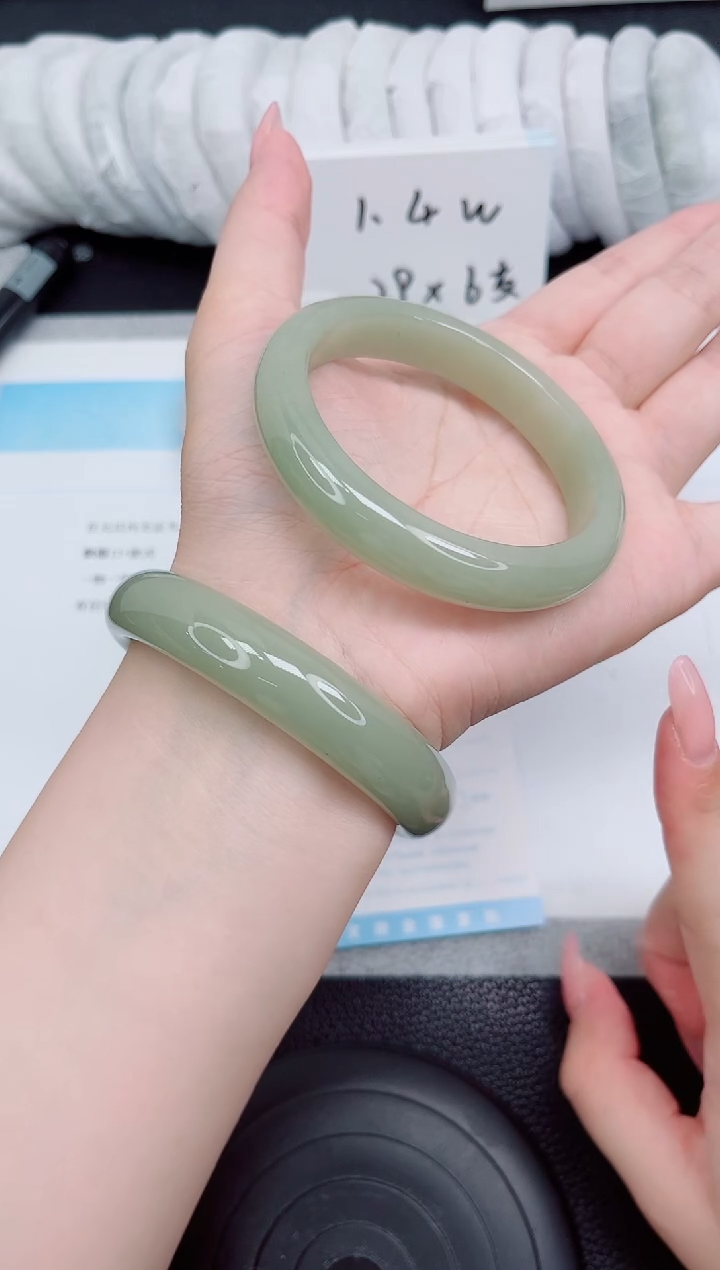 石英质玉手镯未镶嵌117-59.4